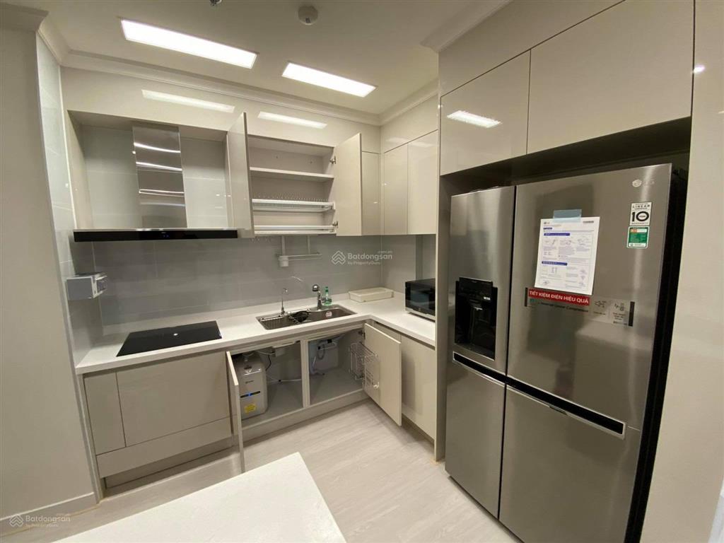 Cho thuê căn hộ 125m2 3pn starlake tây hồ. nội thất cơ bản  0339 937 ***