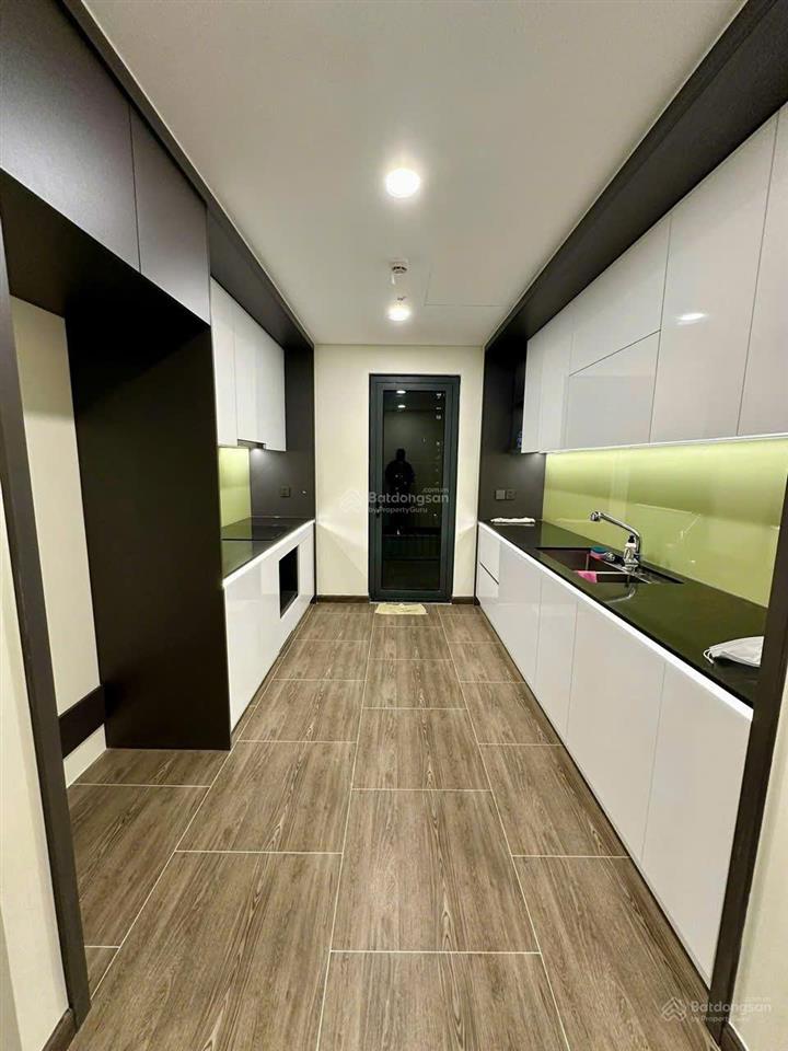 Bán căn hoa hậu tòa n01t7 ngoại giao đoàn 105m2, 3pn giá 16,8 tỷ view toàn bộ hồ tây.  0339 937 ***