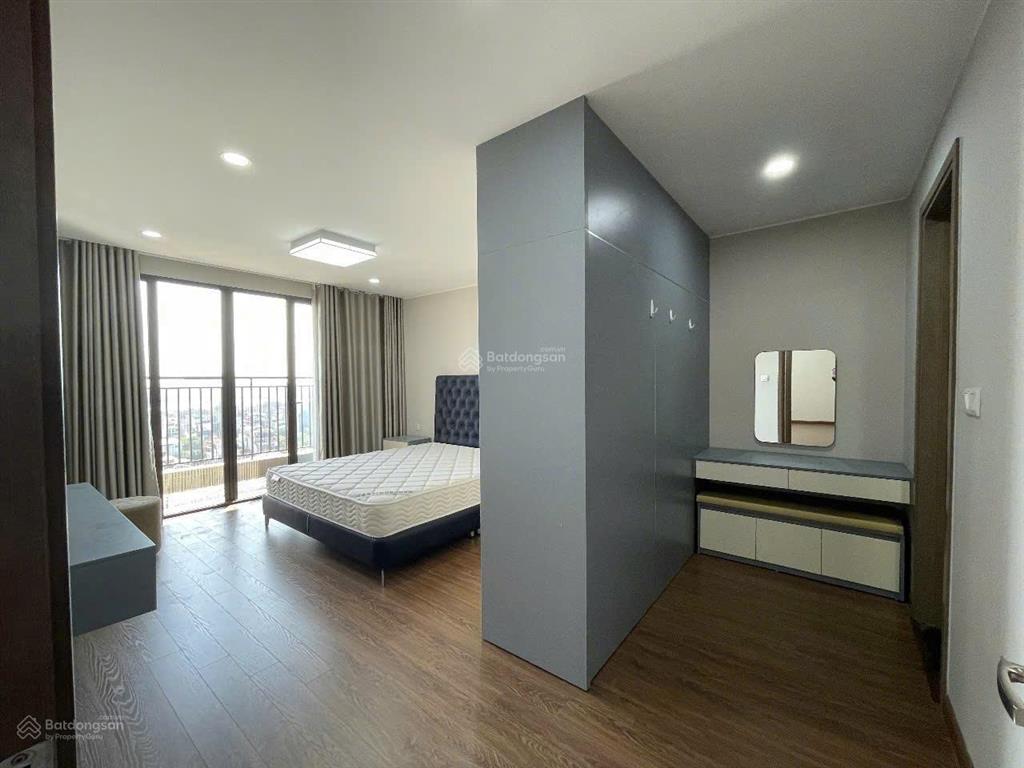 Cho thuê căn hộ chung cư nghĩa đô 130m2 3pn full giá 19tr/th.  0339 937 ***