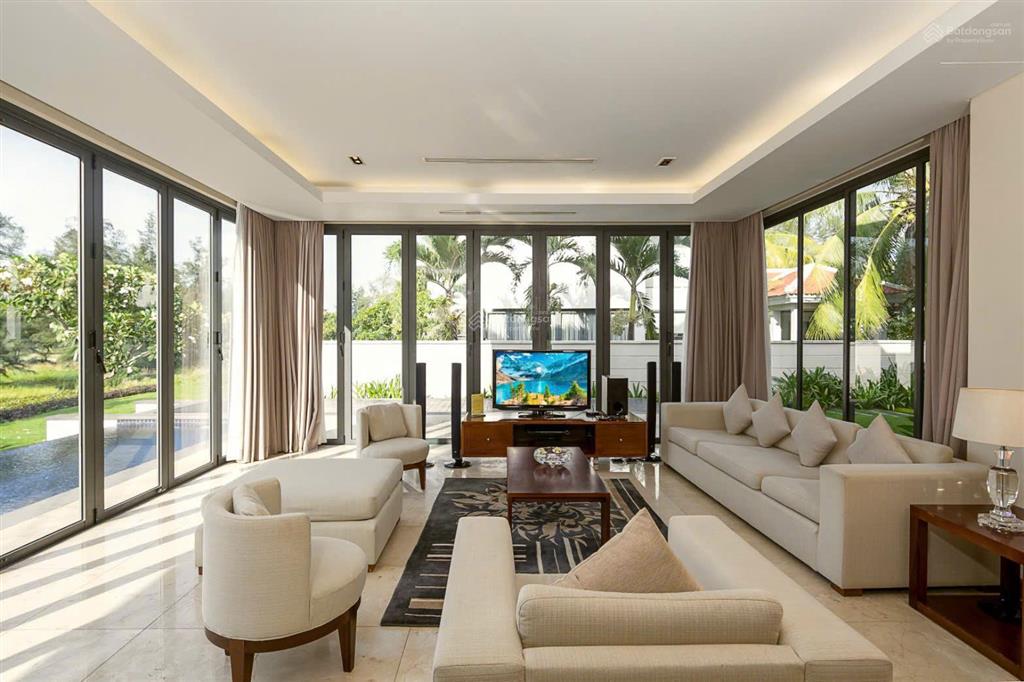 Cho thuê 3 căn biệt thự đơn lập đẹp starlake tây hồ, giá từ 70tr/100tr/tháng.  0339 937 ***