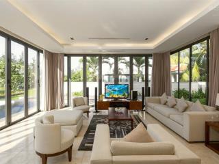 Cho thuê 3 căn biệt thự đơn lập đẹp starlake tây hồ, giá từ 70tr/100tr/tháng.  0339 937 ***