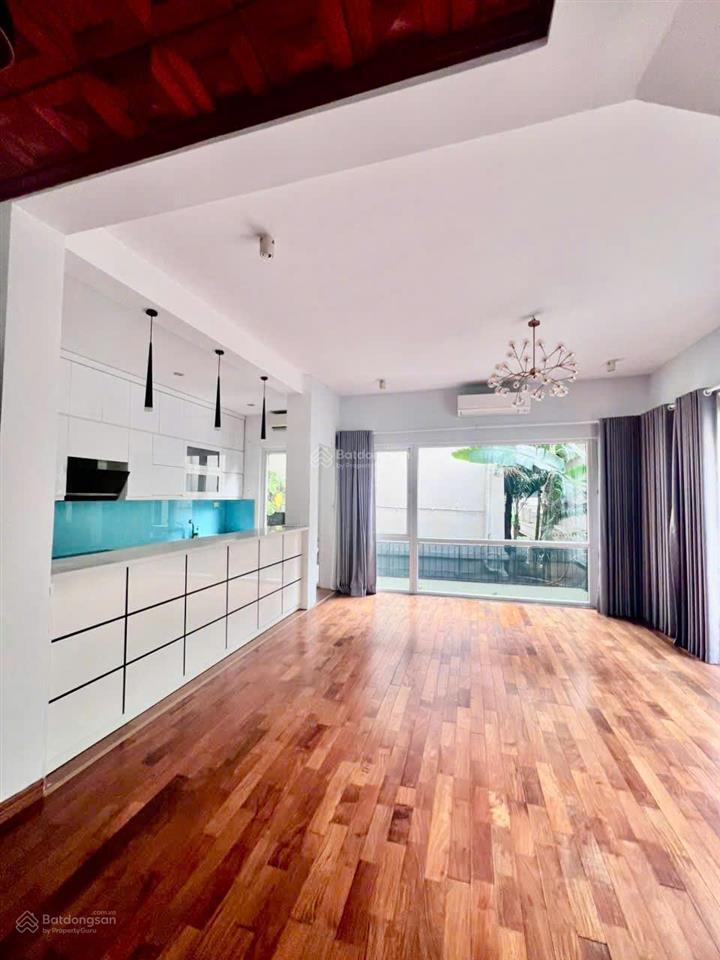 Cho thuê nhà liền kề ngõ 603 lạc long quân 120m2 5 tầng ngõ thông 2 ô tô tránh dừng đỗ ngày đêm