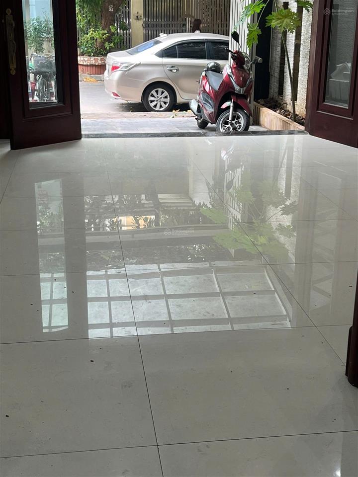 Cho thuê nhà liền kề ngõ 603 lạc long quân 120m2 5 tầng ngõ thông 2 ô tô tránh dừng đỗ ngày đêm