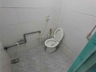 cho thuê phòng trọ có gác suốt gần cầu sắt vườn lài