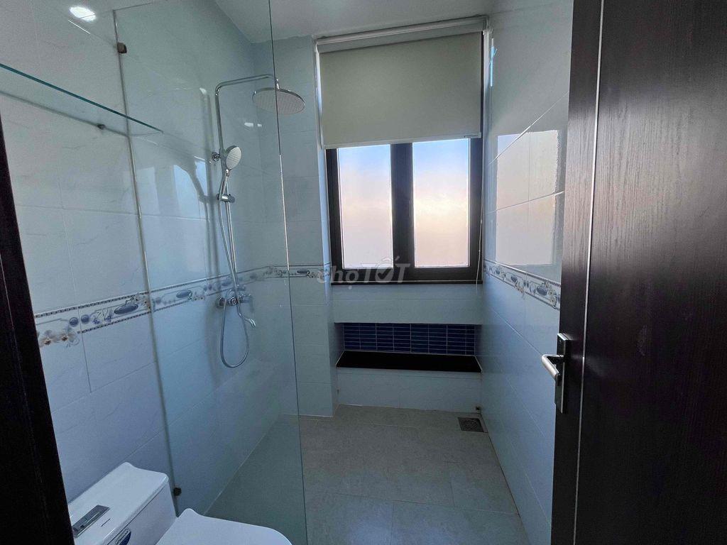 Gấp - 3 tầng 3 mê trung tâm Hải Châu - Oto đậu sát nhà - giá 4ty95