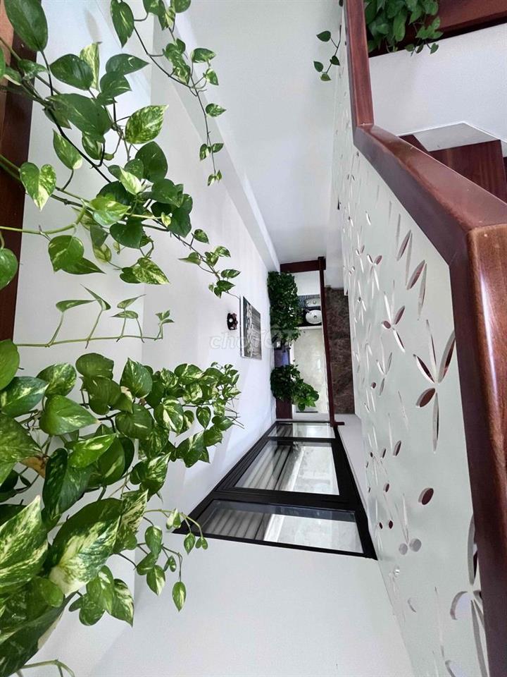 Gấp - 3 tầng 3 mê trung tâm Hải Châu - Oto đậu sát nhà - giá 4ty95