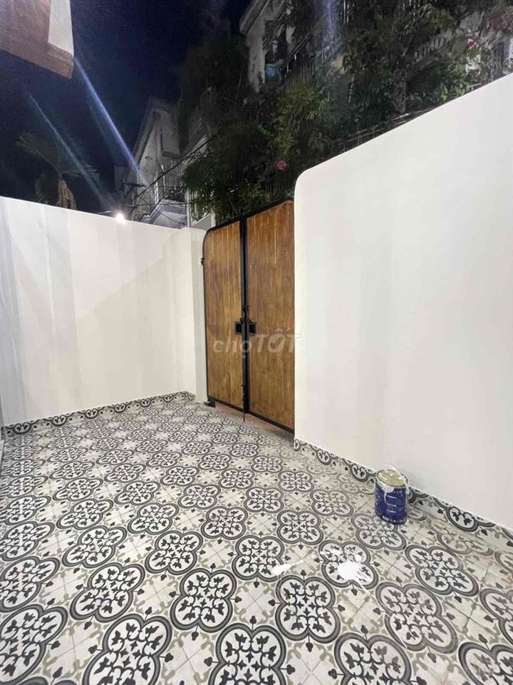 SẬP MẠNH 1 TỶ 2 - GIÁ CHÀO MỚI 4.95 TỶ. VILLA MINI - HỒ BƠI - TRUNG TÂ