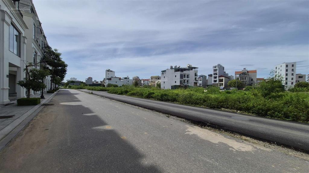 Siêu phẩm đất dịch vụ 16.32ha di trạch 116m2 đường 17m view liền kề hinode royal park