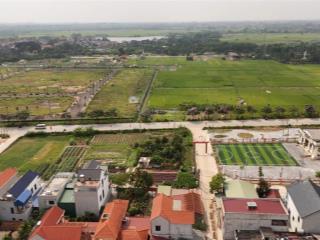 Cần bán 2050m2, 200m2 đất ở vị trí gần trung tâm xã minh quang cũ (! nay là xã ba vì mới)