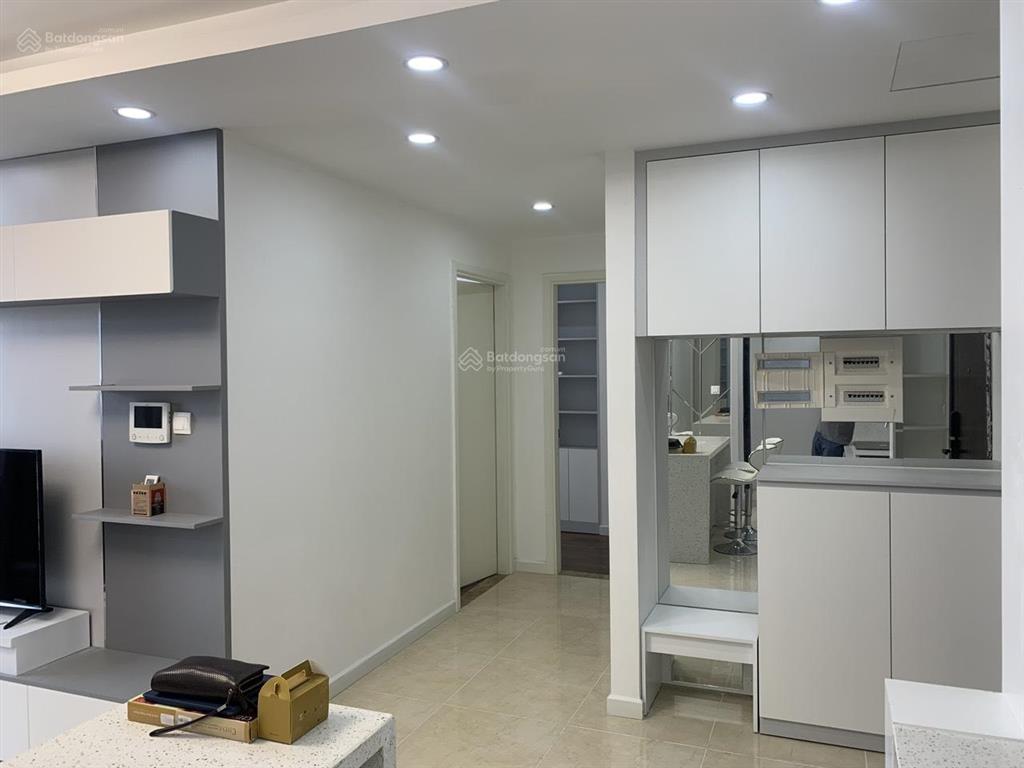 Cho thuê căn hộ 2pn, 70m2, 20 triệu, tại vinhomes d'capitale, trần duy hưng, cầu giấy, hà nội