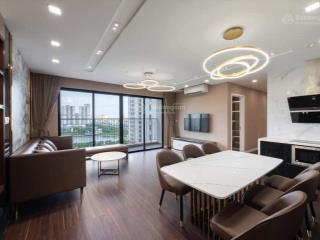Cho thuê vinhomes d'capitale 3pn full nội thất đẹp hướng mát tầng trung view thoáng