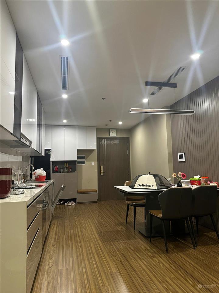 Rẻ quá khách ơi .bán căn 3pn 112m2 full nội thất vinhomes west point giá nhỉnh 9 tỷ