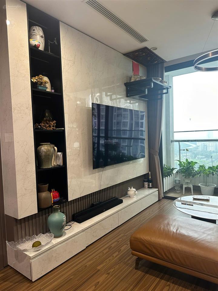 Rẻ quá khách ơi .bán căn 3pn 112m2 full nội thất vinhomes west point giá nhỉnh 9 tỷ