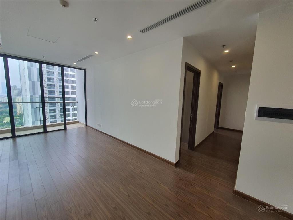 Bán nhanh căn 3pn toà w3 vinhomes west point sẵn sổ đỏ giá 11 tỷ bao phí ban công đông bắc