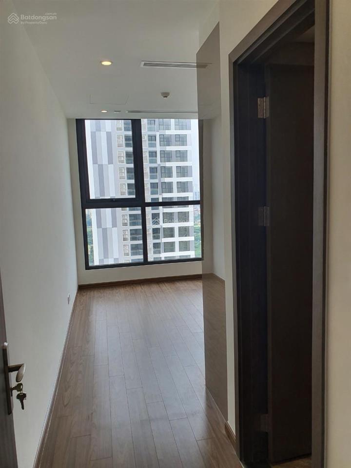 Bán nhanh căn 3pn toà w3 vinhomes west point sẵn sổ đỏ giá 11 tỷ bao phí ban công đông bắc