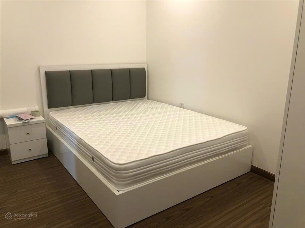 Chính chủ cần bán gấp căn 2pn 2wc toà w3 căn 68m2 giá thu về 8 tỷ sẵn sổ view thoáng jw mariot
