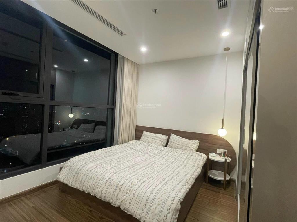 Cho thuê vinhomes west point 2pn2wc full đồ nội thất đẹp sang trọng, view thoáng, vị trí trung tâm