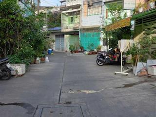 Hẻm 10m xe hơi lạc long quân  diện tích 3,6 x 14,5m. nở hậu