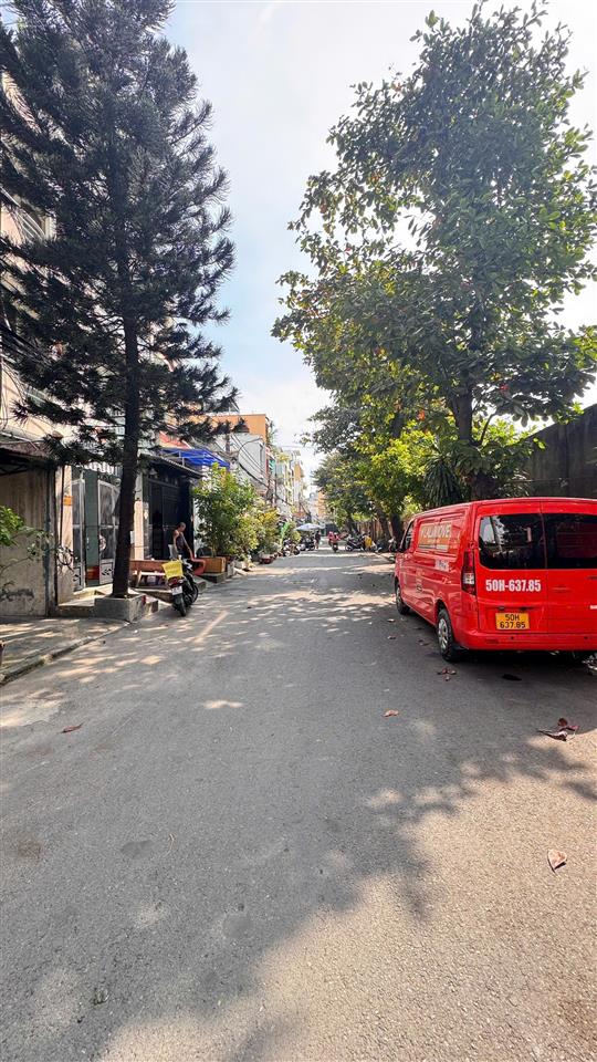 Mặt tiền đường 12m quân sự  diện tích  57m2