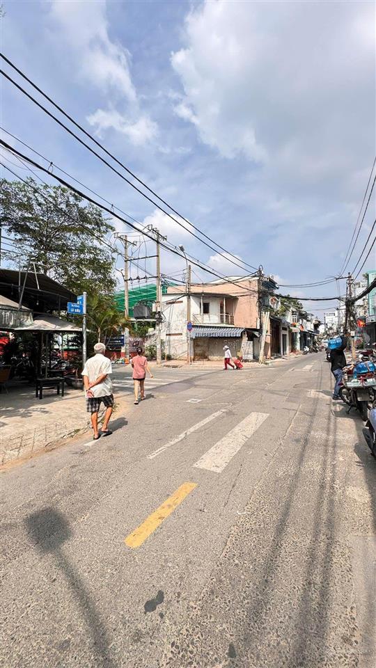 Mặt tiền kinh doanh đường lò siêu  diện tích 3,4 x 12m