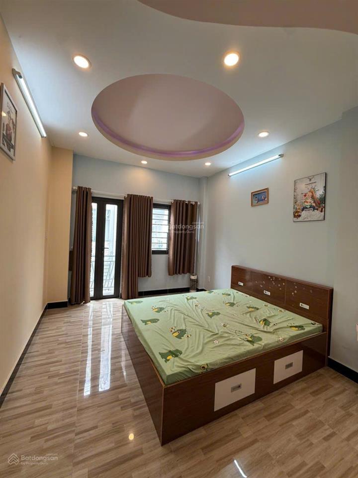 Nhà hẽm 10m nhựa đường hàn hải nguyên. 5 tầng mới