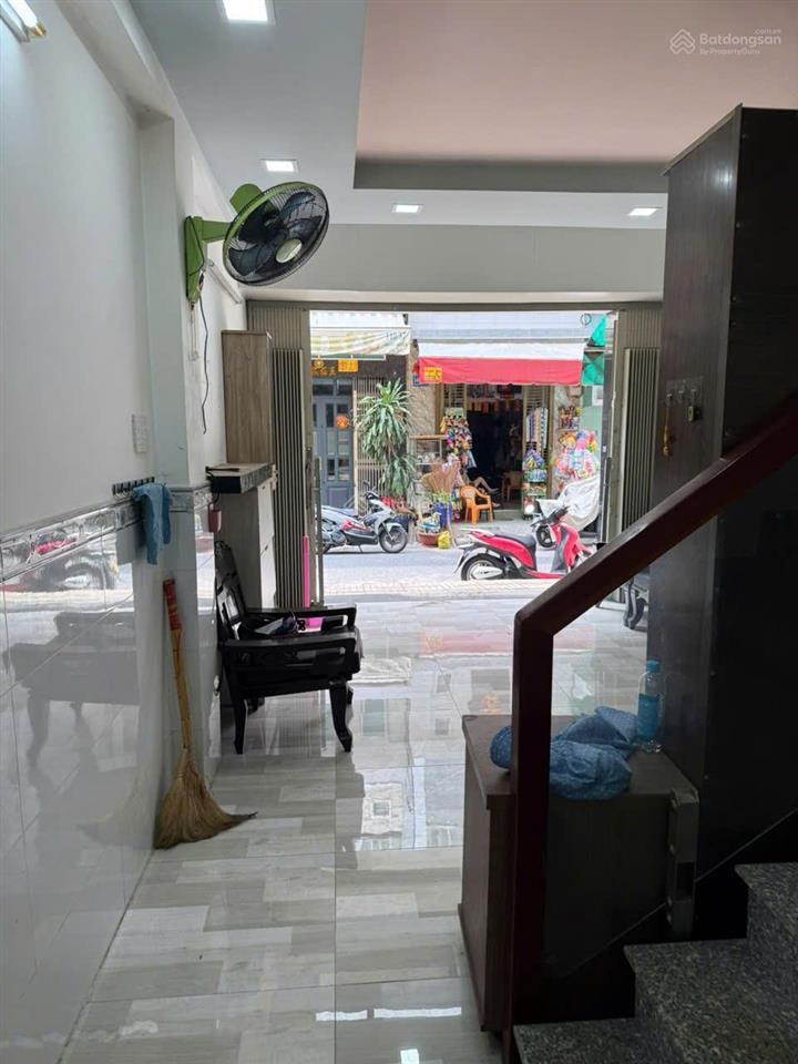 Nhà hẽm 10m nhựa đường hàn hải nguyên. 5 tầng mới