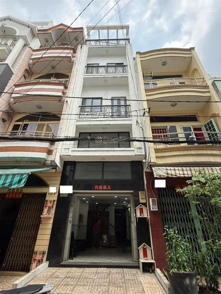 Nhà hẽm 10m nhựa đường hàn hải nguyên. 5 tầng mới