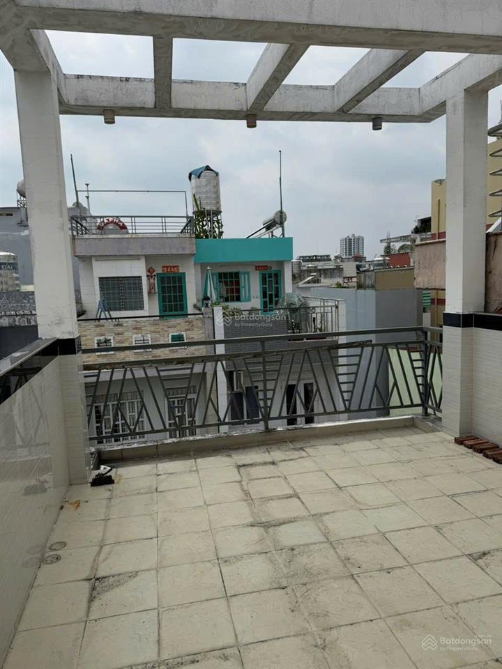 Nhà hẽm 10m nhựa đường hàn hải nguyên. 5 tầng mới