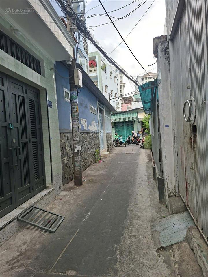 Nhà hẽm ông ích khiêm. diện tích  3,6 x 15m. 4 tầng