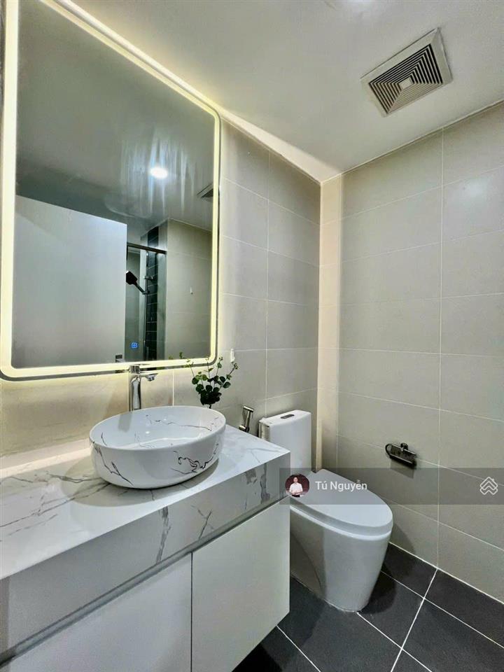 Chính chủ bán căn 2 phòng ngủ, 73m2 283 khương trung. giá 6 tỷ