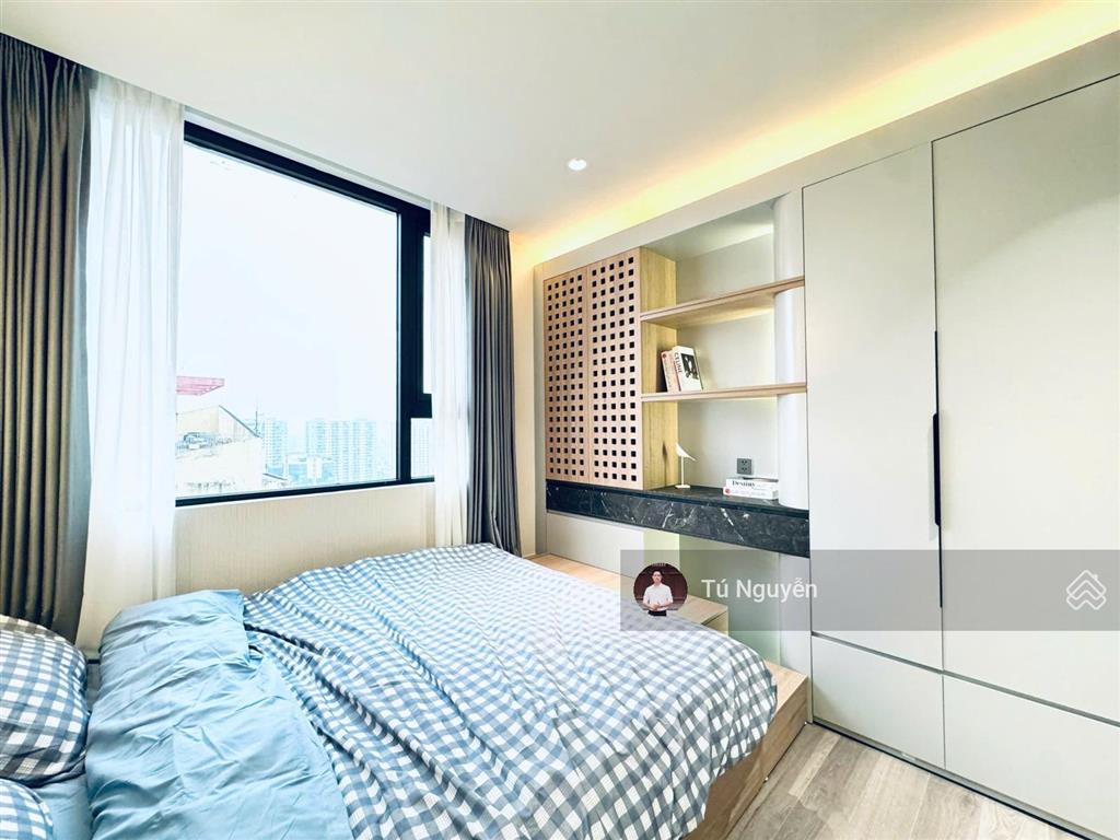 Chính chủ bán căn góc 2 phòng ngủ 55m2, 60b nguyễn huy tưởng. giá 5.5 tỷ
