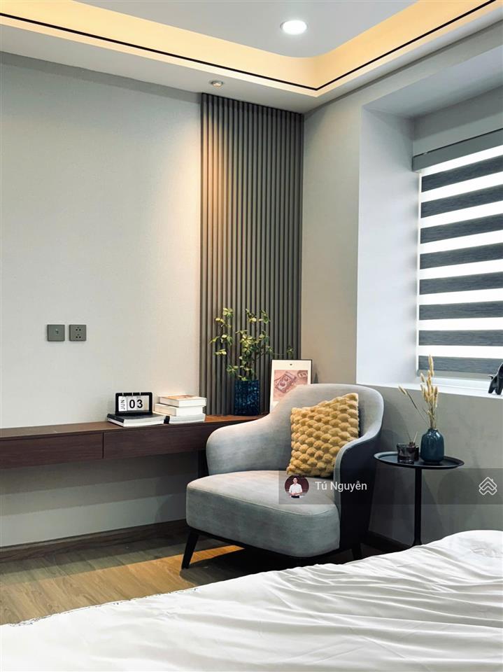 Chính chủ bán căn 2 phòng ngủ 69m2 roman plaza tố hữu. giá 6.5 tỷ (bao hết)