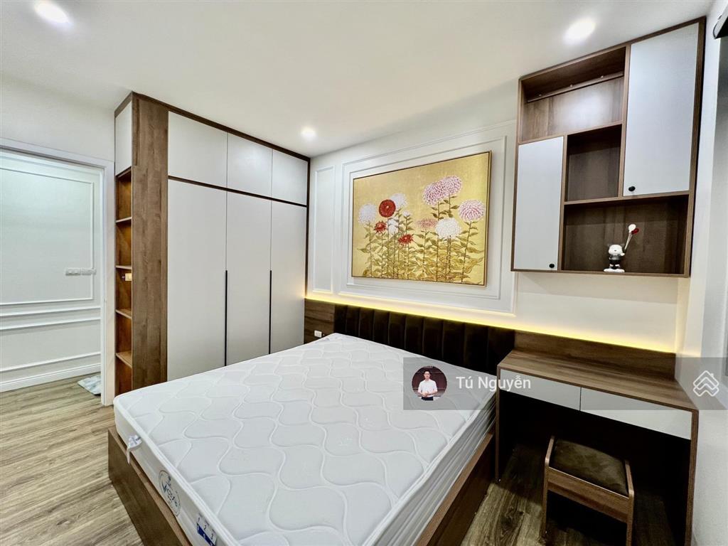 Chính chủ bán căn 2 phòng ngủ 63m2 hà nội center point lê văn lương. giá 7 tỷ