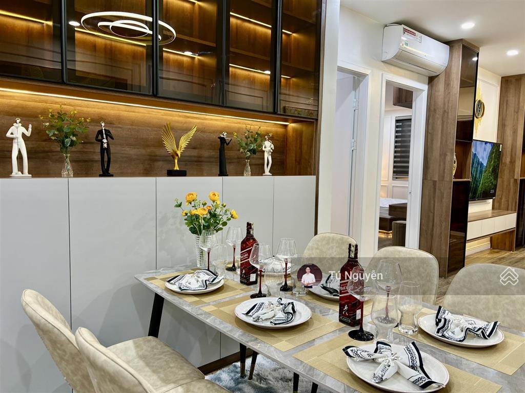 Chính chủ bán căn 2 phòng ngủ 63m2 hà nội center point lê văn lương. giá 7 tỷ