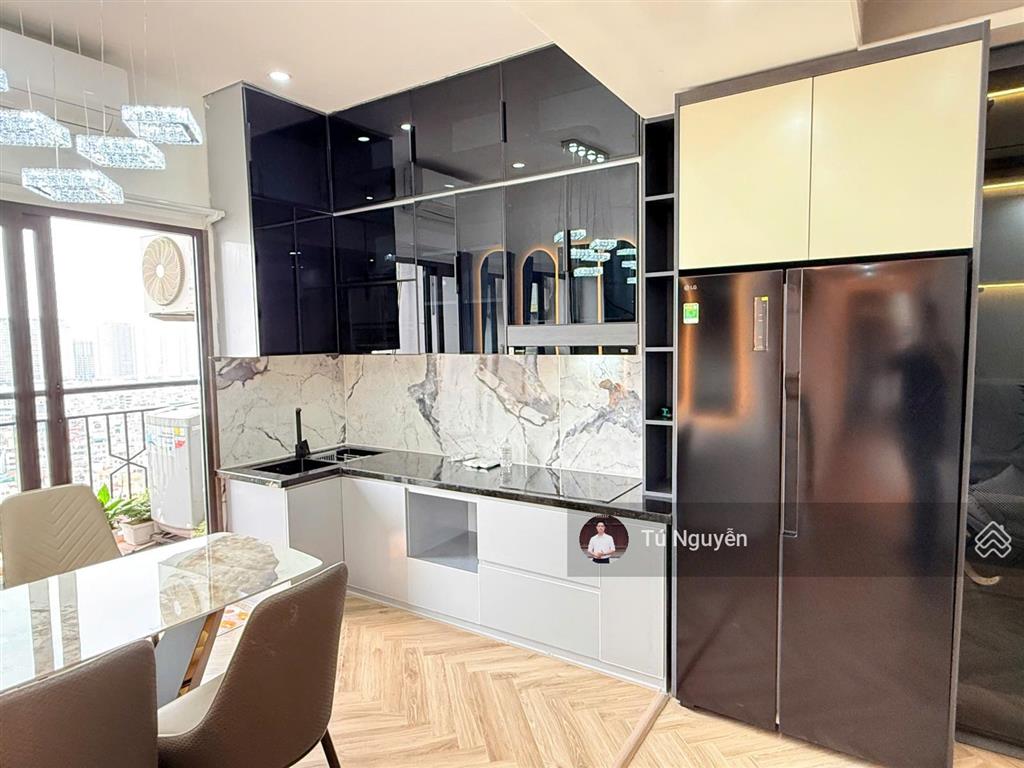 Chính chủ bán căn 2 phòng ngủ 61m2 hei tower số 1 ngụy như kon tum. giá 5 tỷ