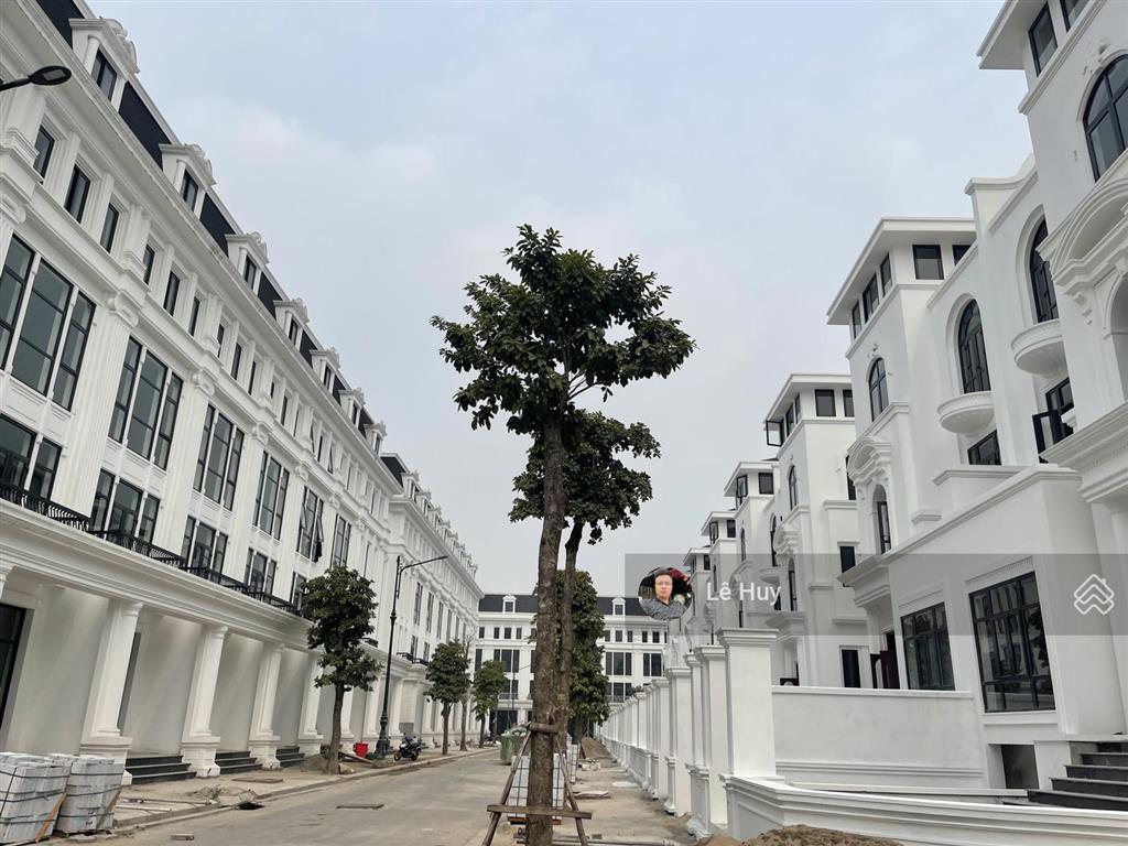 Bán nhanh căn liền kề rộng 107,5m2, mt 5m, đường 13,5m, giá 25xtr/m2 đất tại louis city hoàng mai