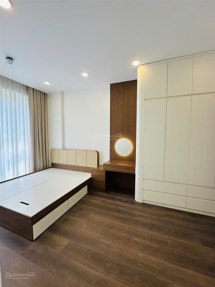 Căn hộ golden mansion  cđt novaland, dt 69m2 bán giá 5.6 tỷ.