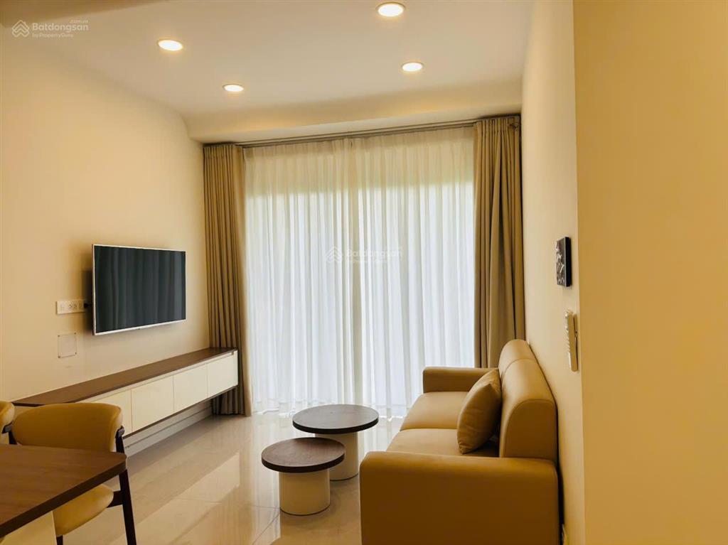 Căn hộ golden mansion  cđt novaland, dt 69m2 bán giá 5.6 tỷ.