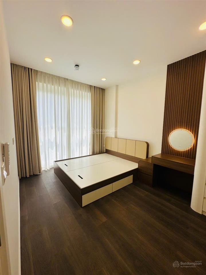 Căn hộ golden mansion  cđt novaland, dt 69m2 bán giá 5.6 tỷ.