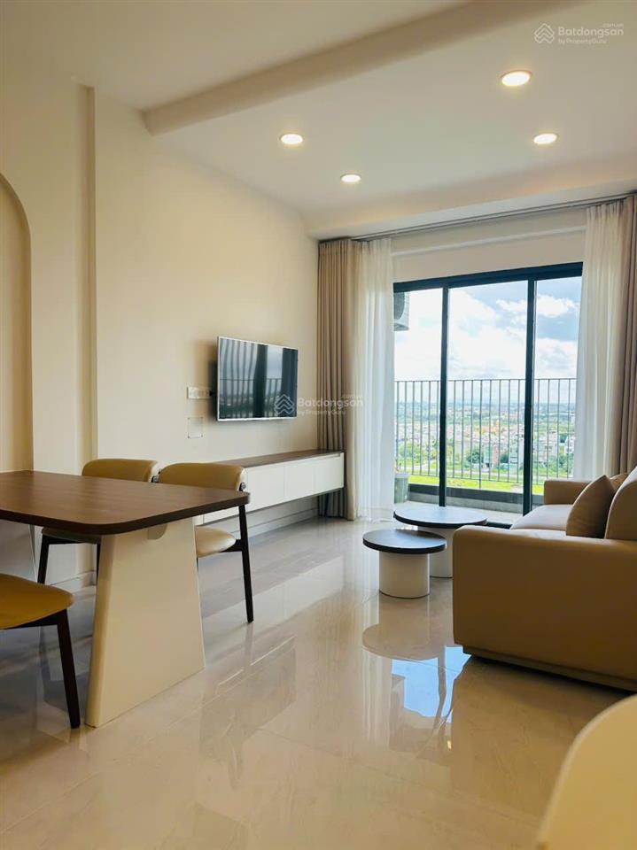 Căn hộ golden mansion  cđt novaland, dt 69m2 bán giá 5.6 tỷ.