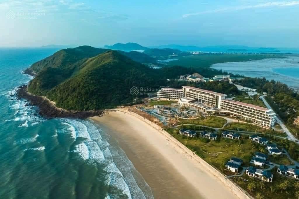 Bán mảnh đất vàng 1600 m2 đối diện dự án 5 sao giai đoạn 2 của tập đoàn viglacera