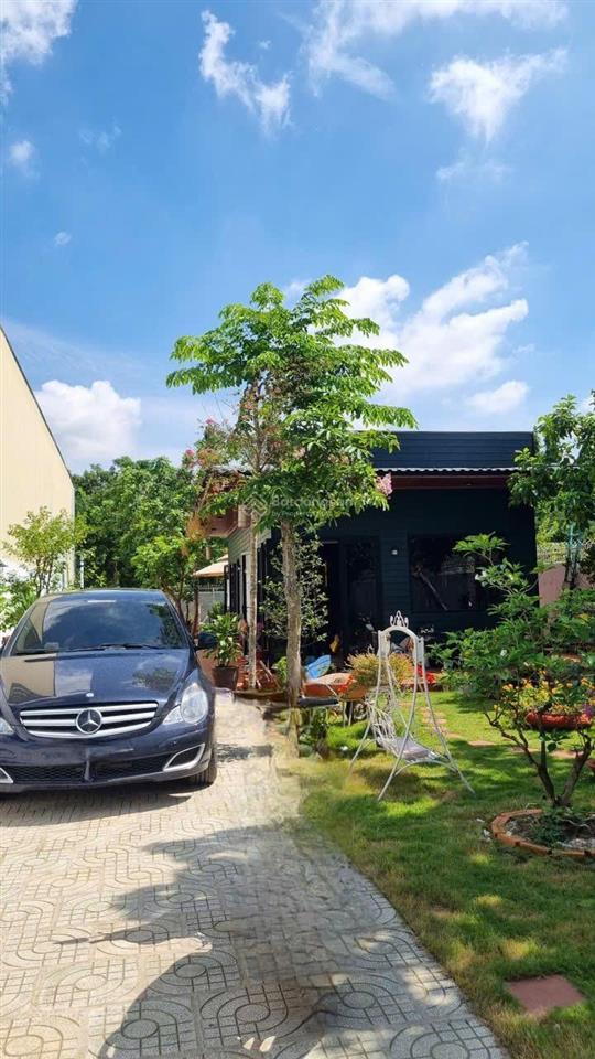 Chính chủ bán gấppp căn nhà vườn 980tr ở tân nhựt, bình chánh. đẹp như khu nghỉ dưỡng ở đà lạt.
