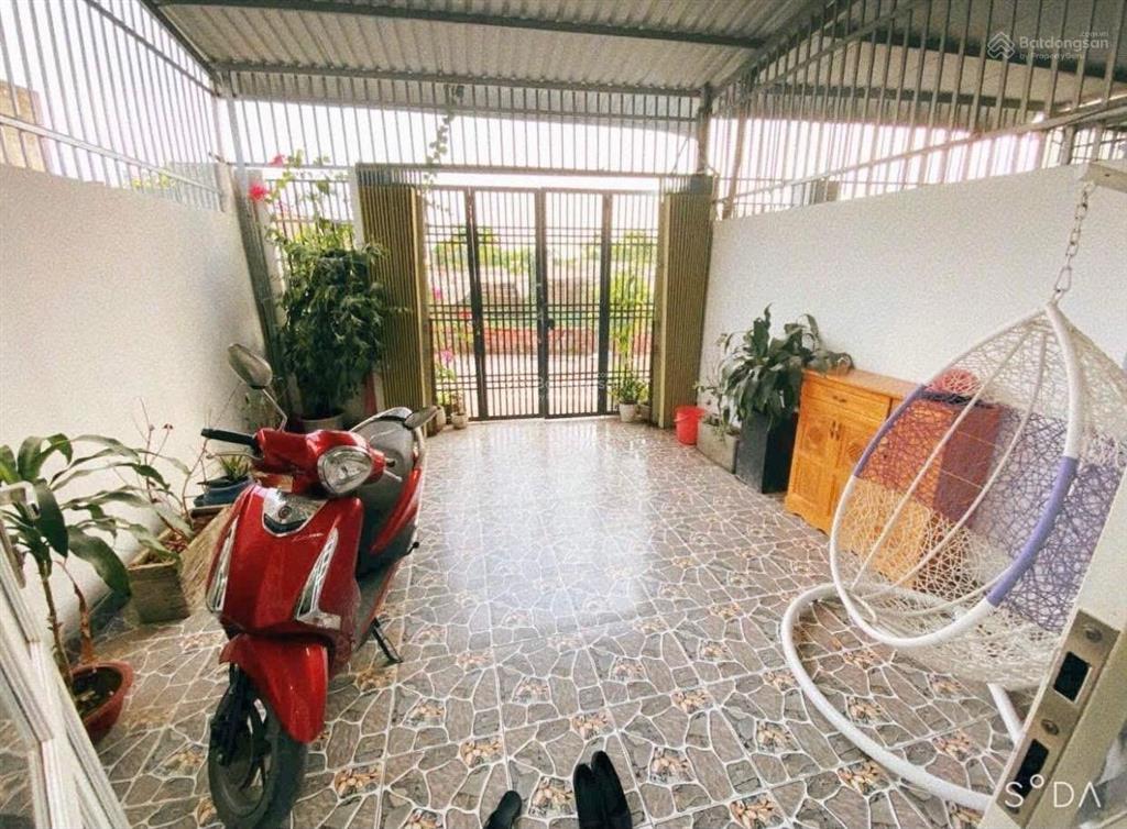 Bán nhanh căn nhà ở ql50, bình chánh giá 920triệu. để đi nước ngoài định cư. shr bao phí sang tên