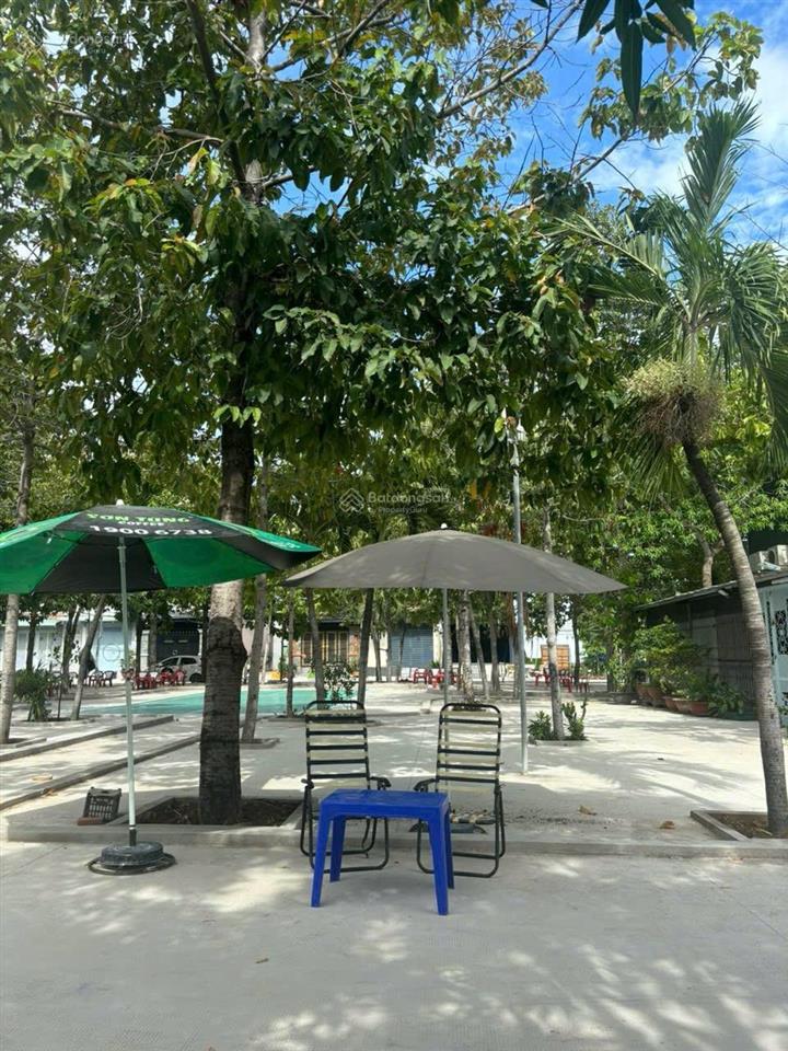 Cho thuê 550m2 đất + nhà kho, phường phú định, hcm