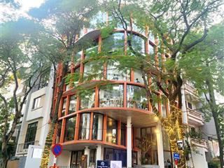 Cho thuê văn phòng tầng 5  120m2 thông sàn, sẵn mặt bằng!