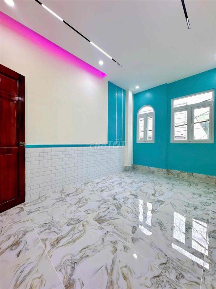 NHÀ ĐẸP TRỤC CHÍNH H68 CMT8 THUẬN TIỆN KINH DOANH
