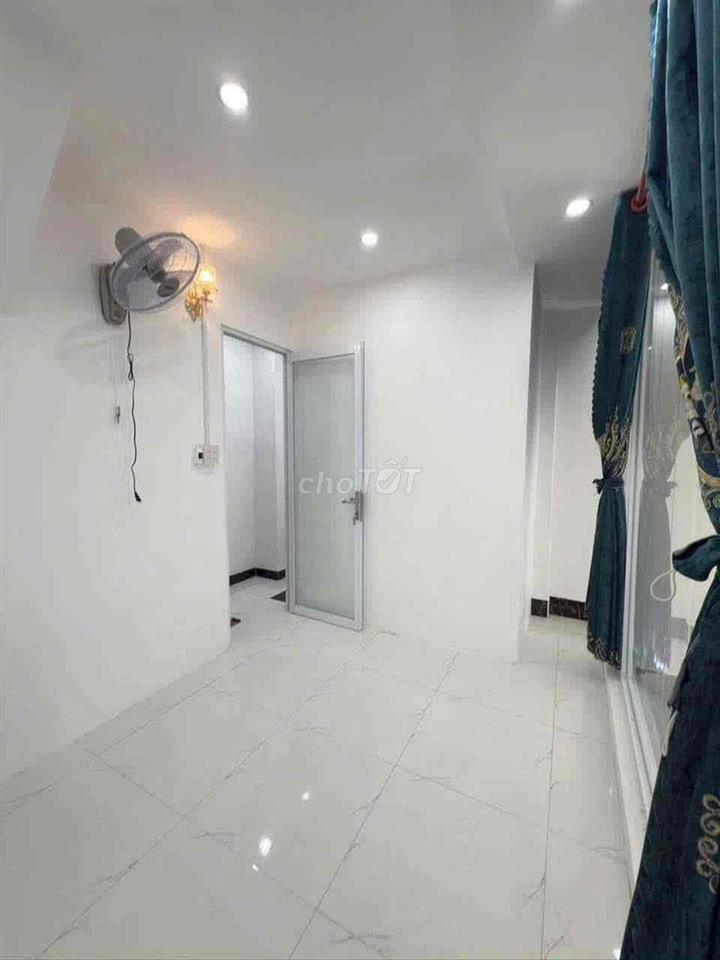 CỌC NGAY GIÁ TỐT NHÀ TRỤC CHÍNH HẺM 90 HÙNG VƯƠNG,TRUNG TÂM NINH KIỀU