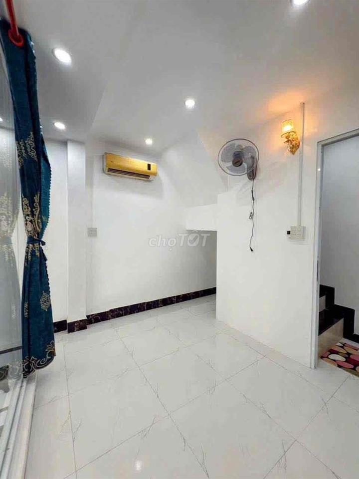 CỌC NGAY GIÁ TỐT NHÀ TRỤC CHÍNH HẺM 90 HÙNG VƯƠNG,TRUNG TÂM NINH KIỀU