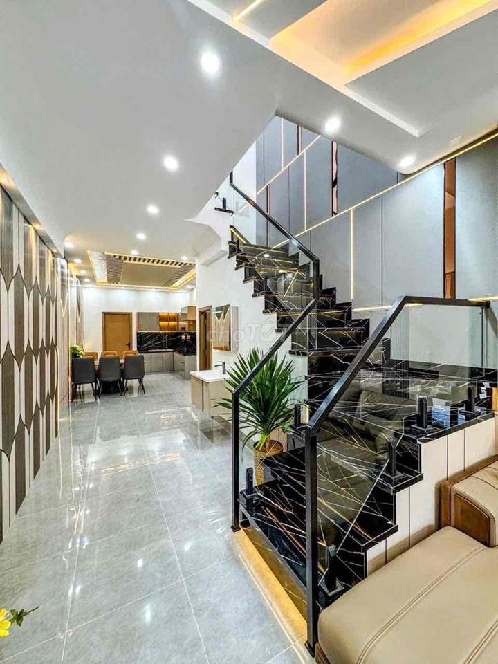 NHÀ ĐẸP TRUNG TÂM NINH KIỀU,HẺM 67 PHAN ĐĂNG LƯU KẾ VINCOM HÙNG VƯƠNG