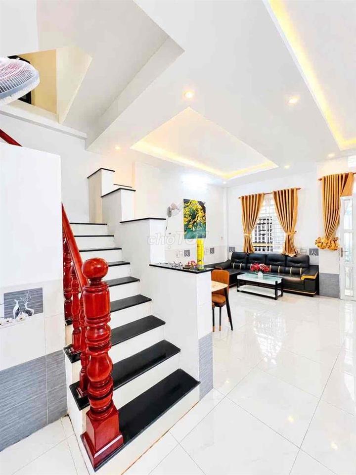 NHÀ DT RỘNG HẺM 162 PHẠM NGŨ LÃO,CÁCH 500M CHỢ,TRƯỜNG HỌC,BV
